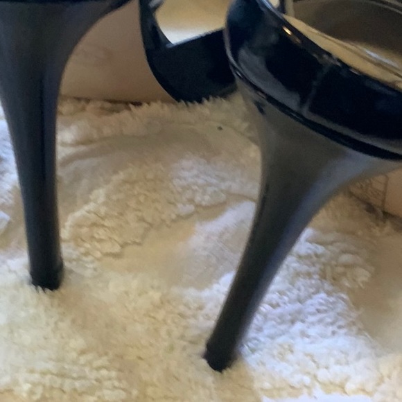 Michael Kors shoes - Picture 3 of 5